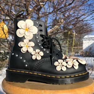 Dr. Martens Pascal Flower Boots